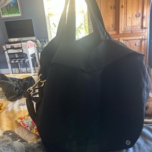 Lululemon bag